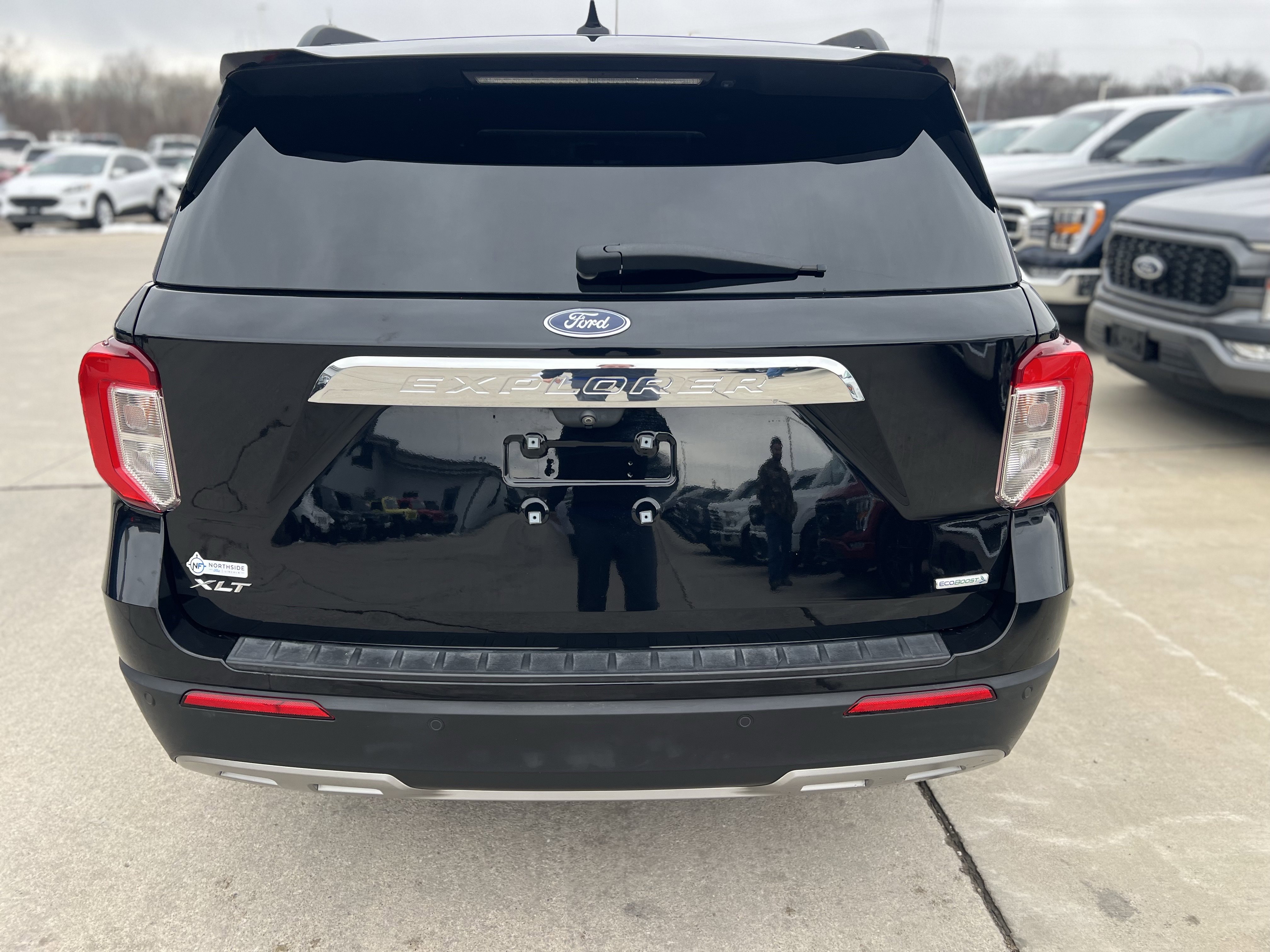 Used 2020 Ford Explorer XLT image 6