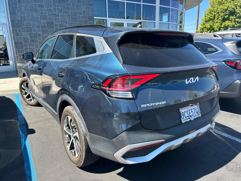 Used 2023 Kia Sportage EX w/ EX Premium Package AWD/4WD image 2