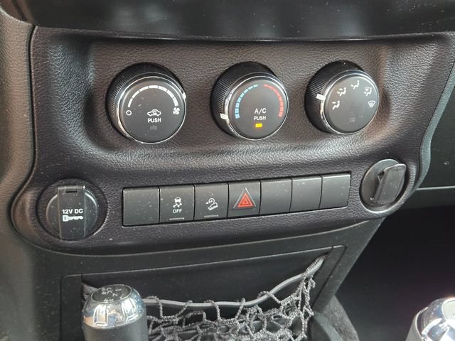 Used 2017 Jeep Wrangler Sport w/ Quick Order Package 24S AWD/4WD image 26