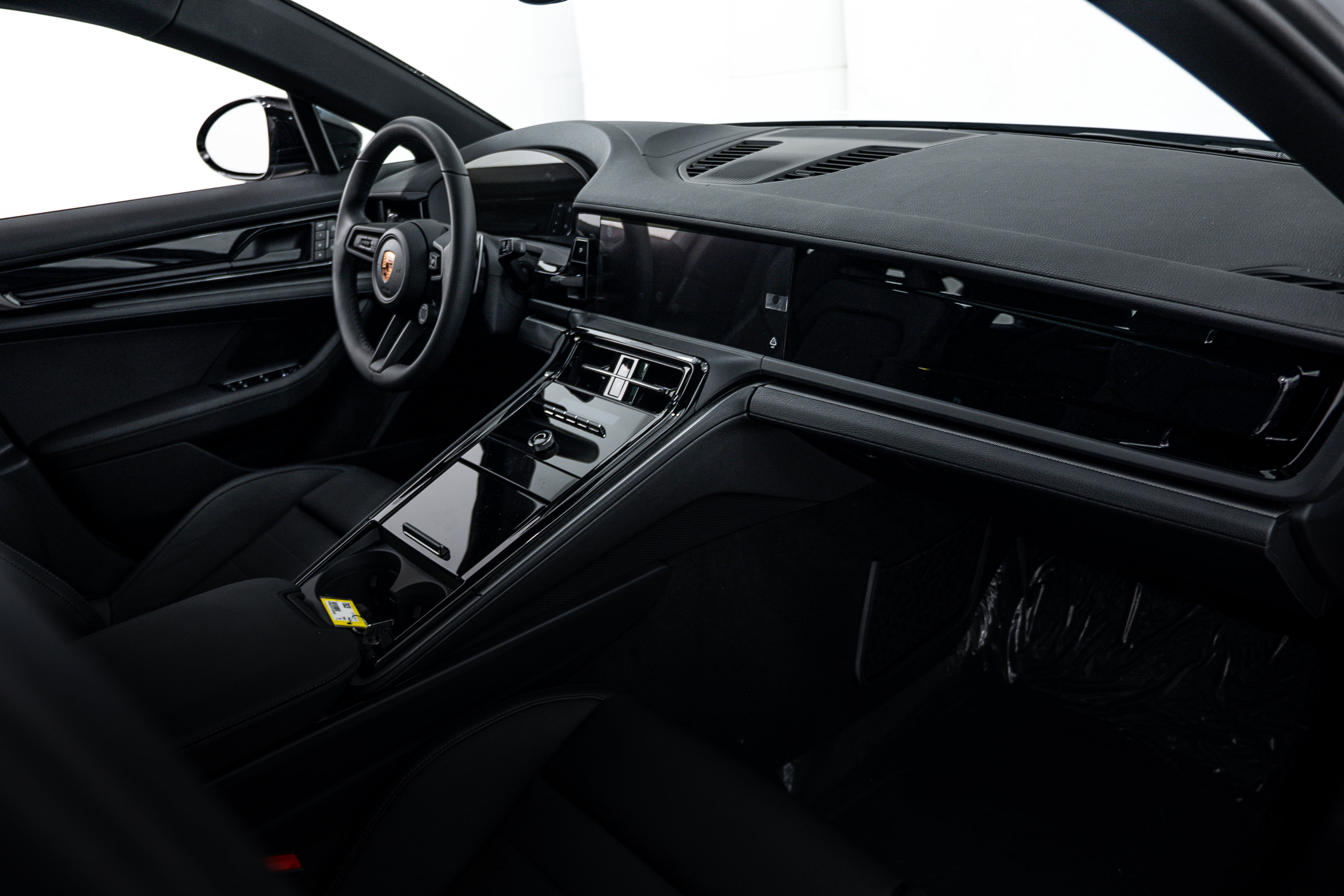 Certified 2026 Porsche Panamera 4 AWD/4WD image 13
