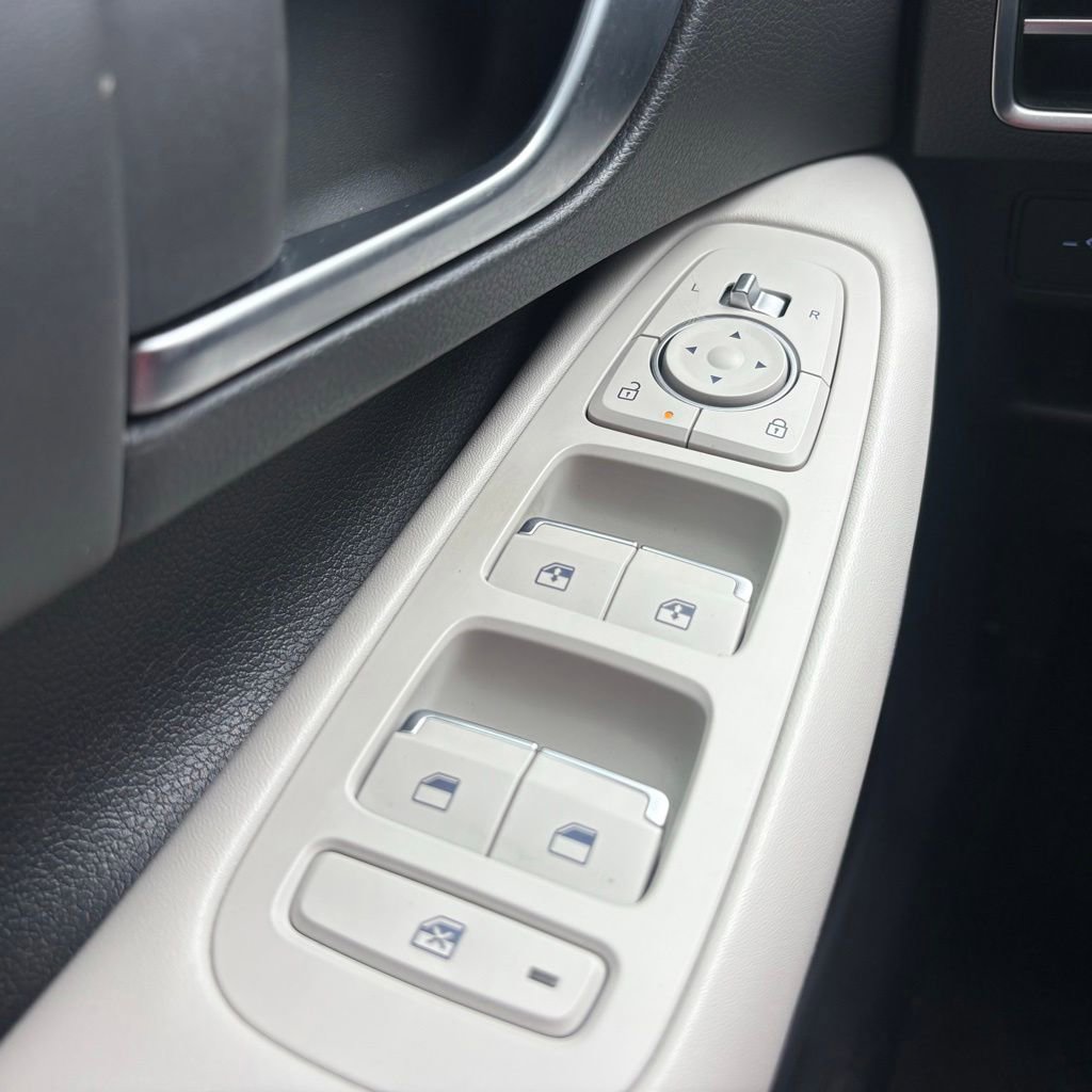 Certified 2024 Hyundai Sonata SEL FWD image 25