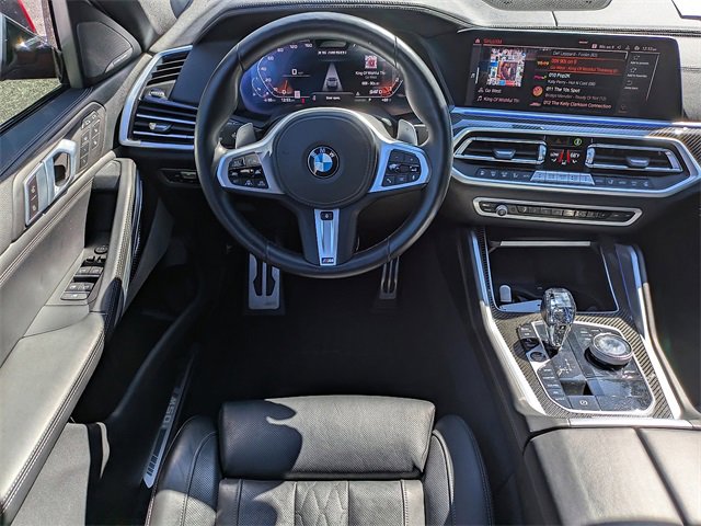 Used 2022 BMW X6 M50i w/ Executive Package image 17
