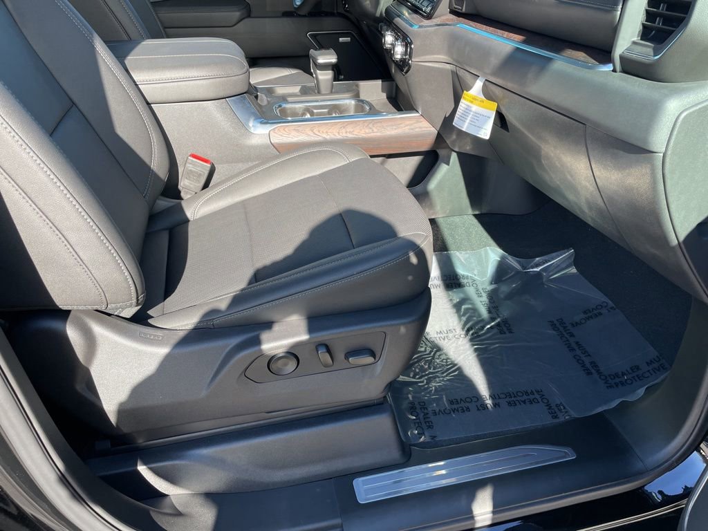 Used 2025 GMC Sierra 1500 SLT w/ SLT Premium Plus Package image 30