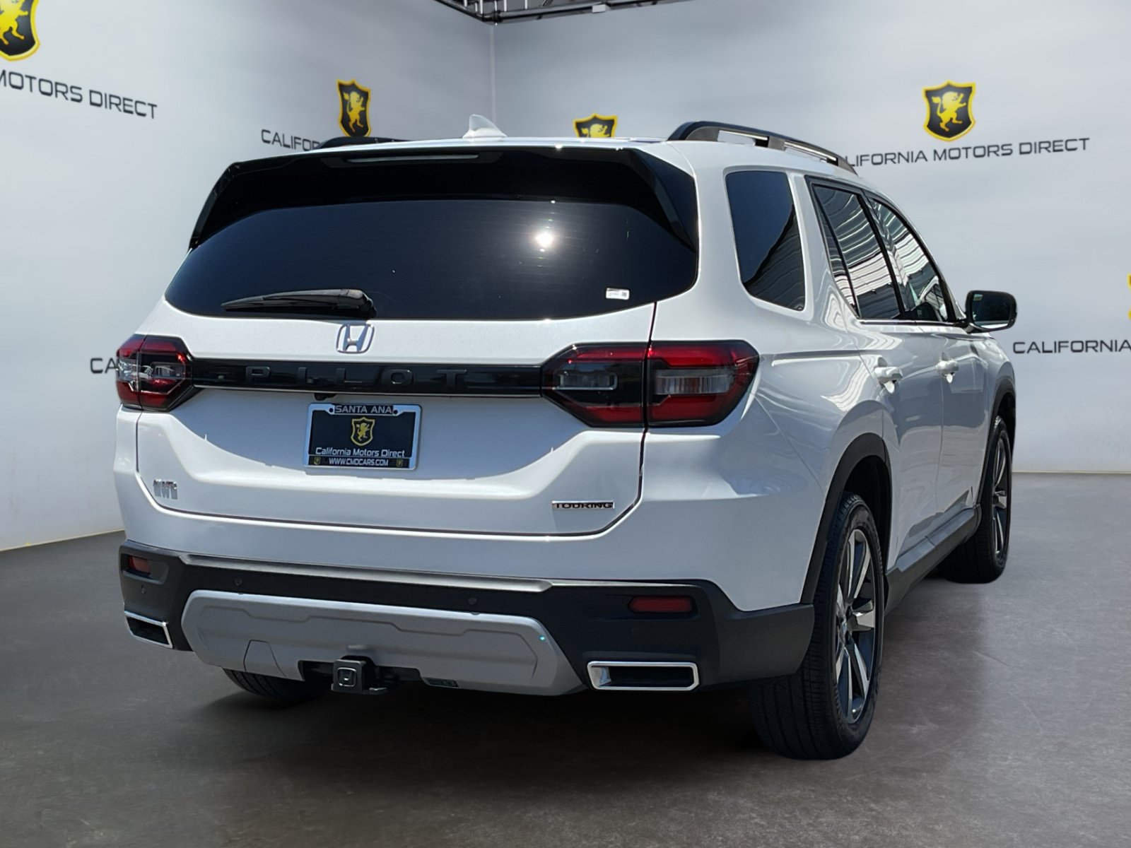 Used 2025 Honda Pilot Touring image 5