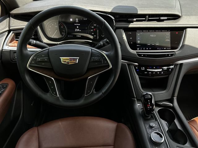 Used 2025 Cadillac XT5 Premium Luxury w/ Technology Package FWD image 13