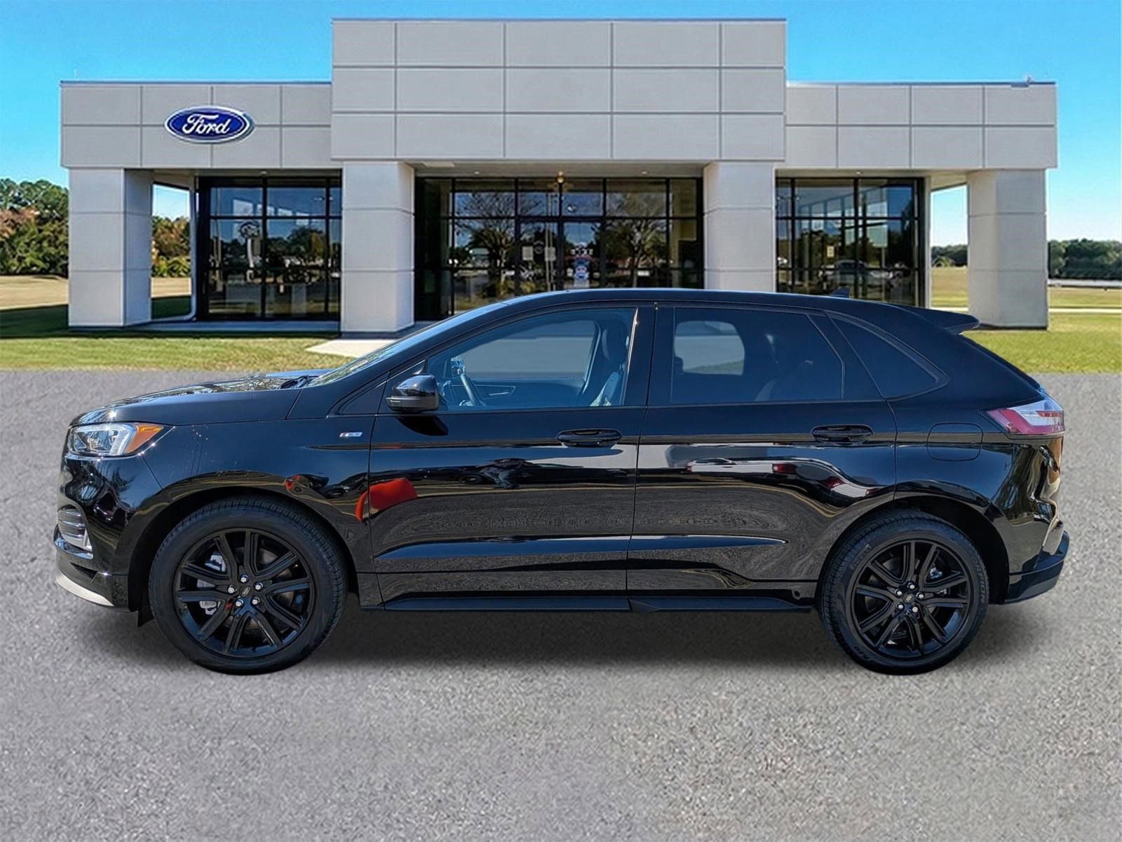 Certified 2024 Ford Edge ST-Line AWD/4WD image 7