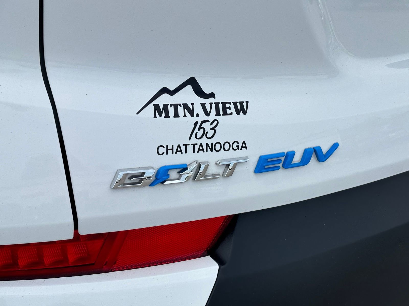 Used 2023 Chevrolet Bolt EUV LT FWD image 15