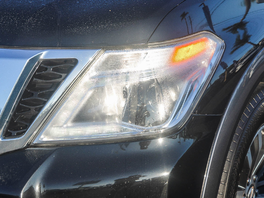 Used 2020 Nissan Armada SL w/ Premium Package RWD image 12
