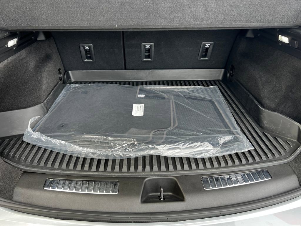 Certified 2024 Cadillac XT4 Premium Luxury w/ Cold Weather Package image 17