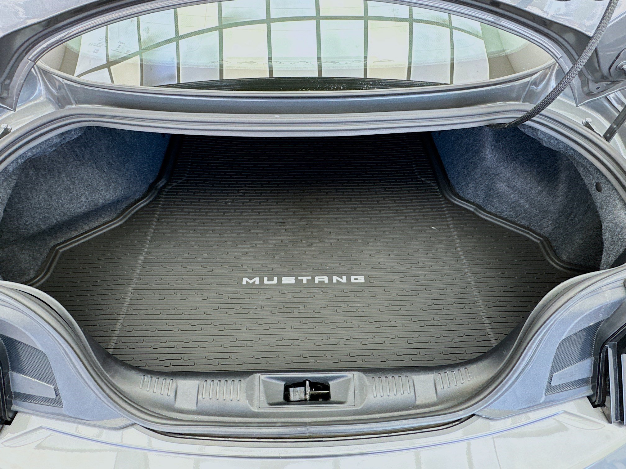 Used 2025 Ford Mustang Premium RWD image 16