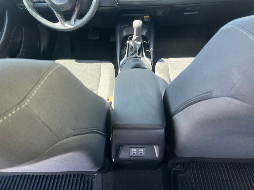 Used 2026 Toyota Corolla LE w/ LE Premium Package image 38