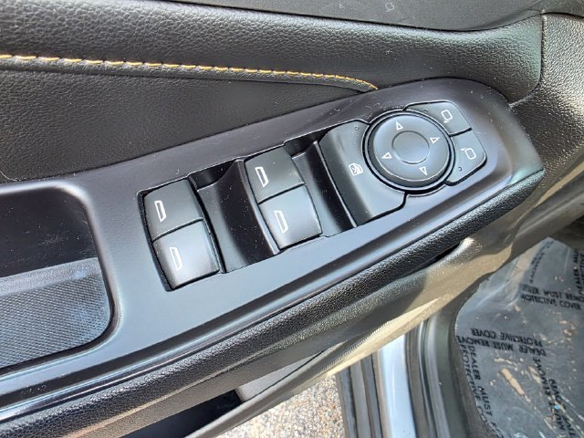 Used 2020 Chevrolet Traverse LS AWD/4WD image 22