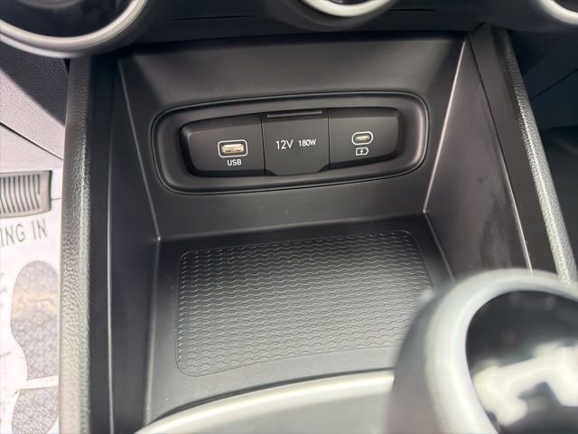 Certified 2026 Hyundai Venue SE image 25