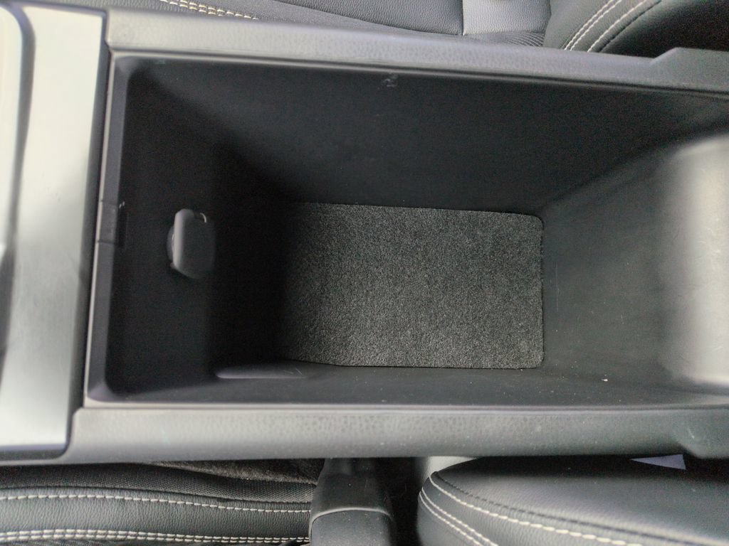 Used 2025 Toyota Camry SE FWD image 26