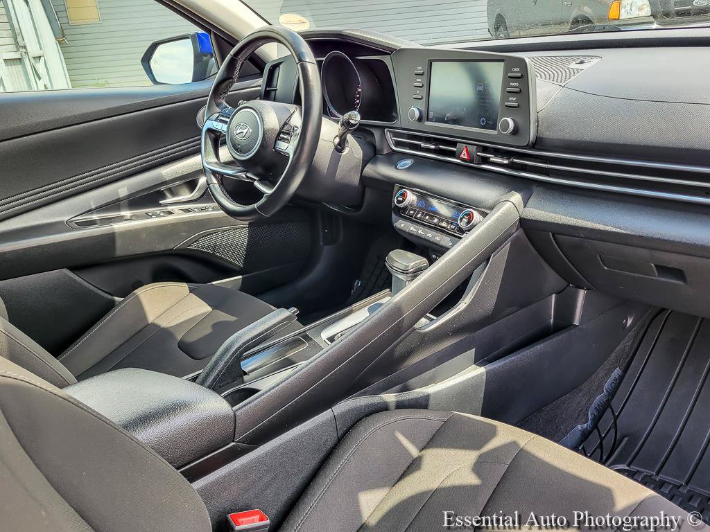 Used 2022 Hyundai Elantra SEL FWD image 32