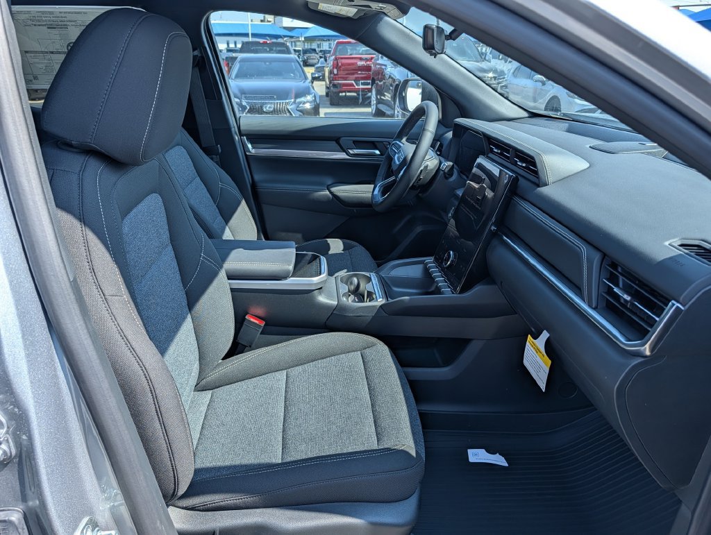 New 2027 GMC Terrain Elevation w/ Technology Package II FWD image 31