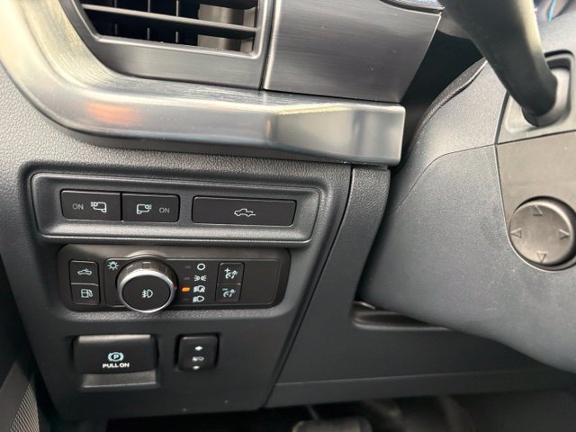 Used 2022 Ford F150 Lariat w/ Equipment Group 502A High AWD/4WD image 23