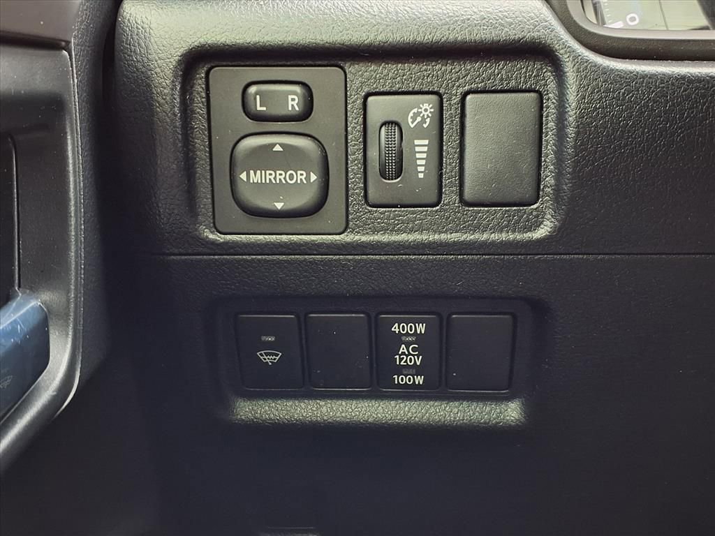 Used 2016 Toyota 4Runner SR5 image 21