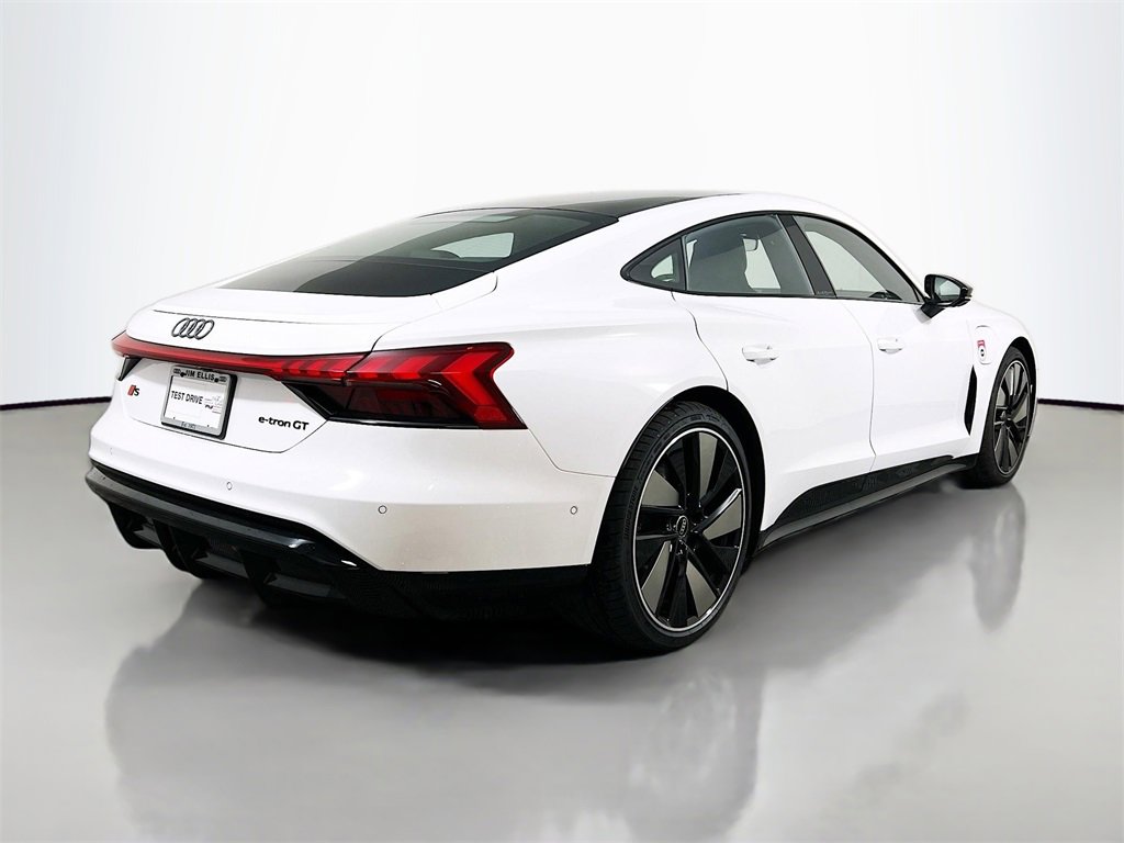 New 2026 Audi S e-tron GT Prestige image 7