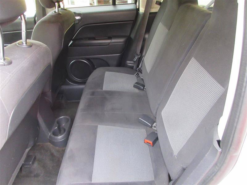 Used 2017 Jeep Patriot Sport w/ Power Value Group FWD image 19