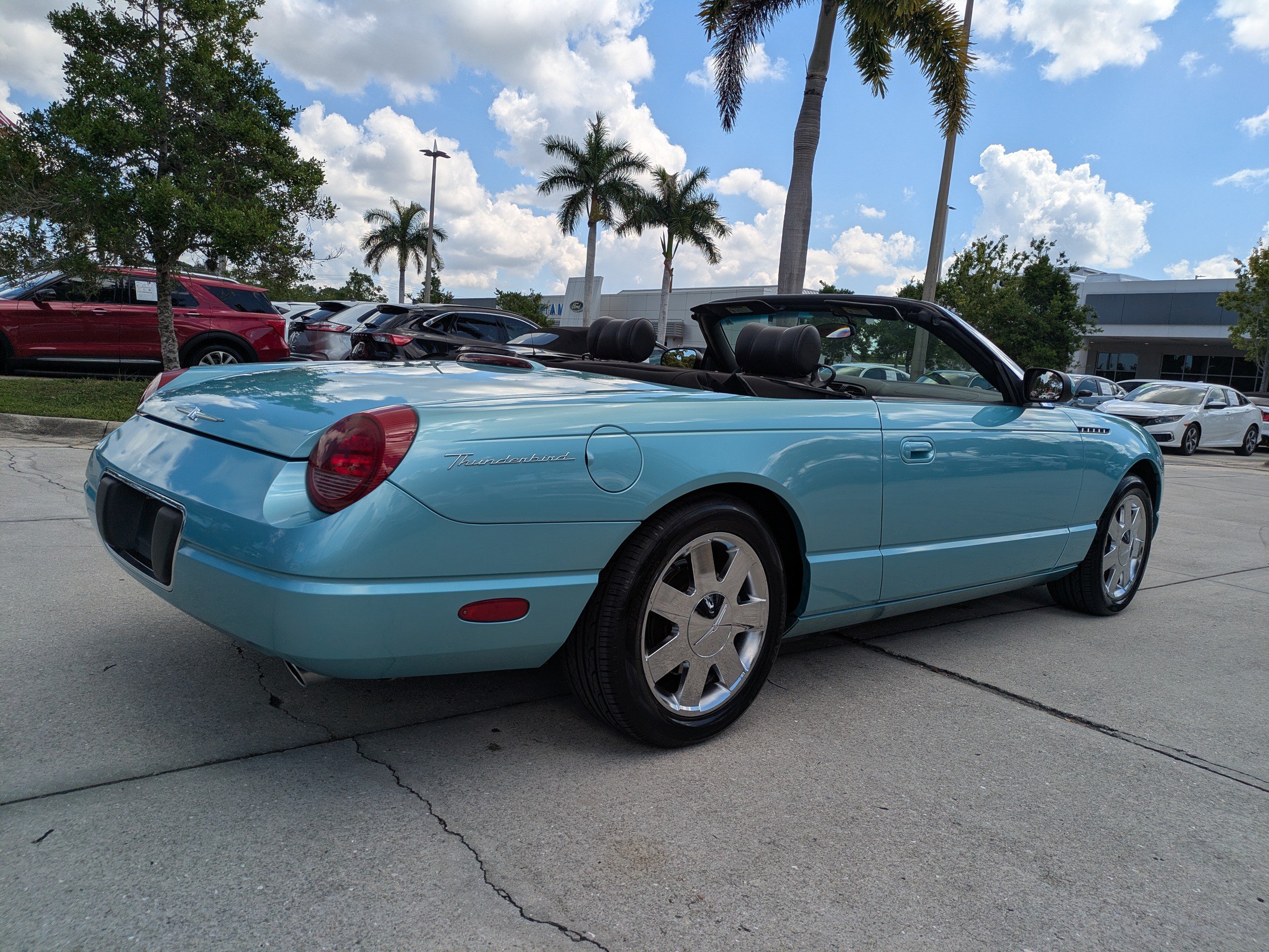 Used 2002 Ford Thunderbird RWD image 4