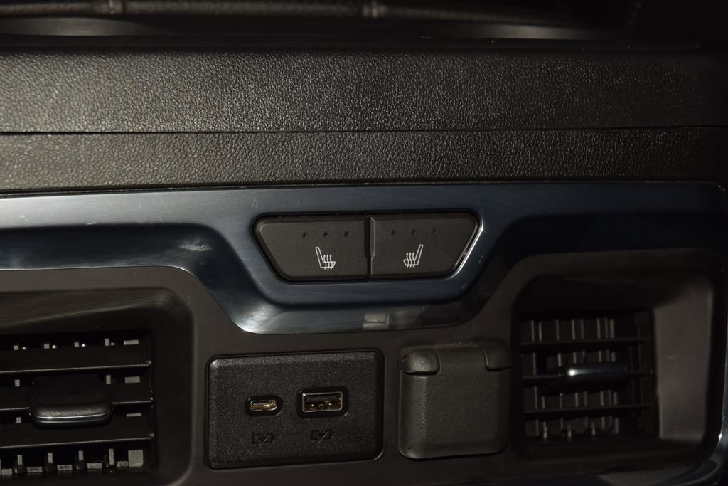 Used 2023 GMC Sierra 2500 Denali AWD/4WD image 46