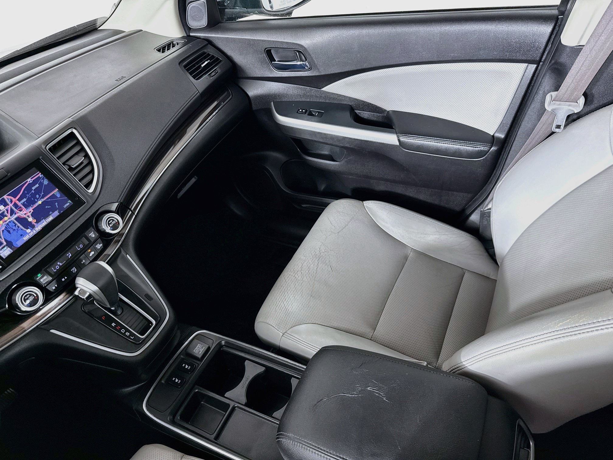 Used 2015 Honda CR-V Touring image 29