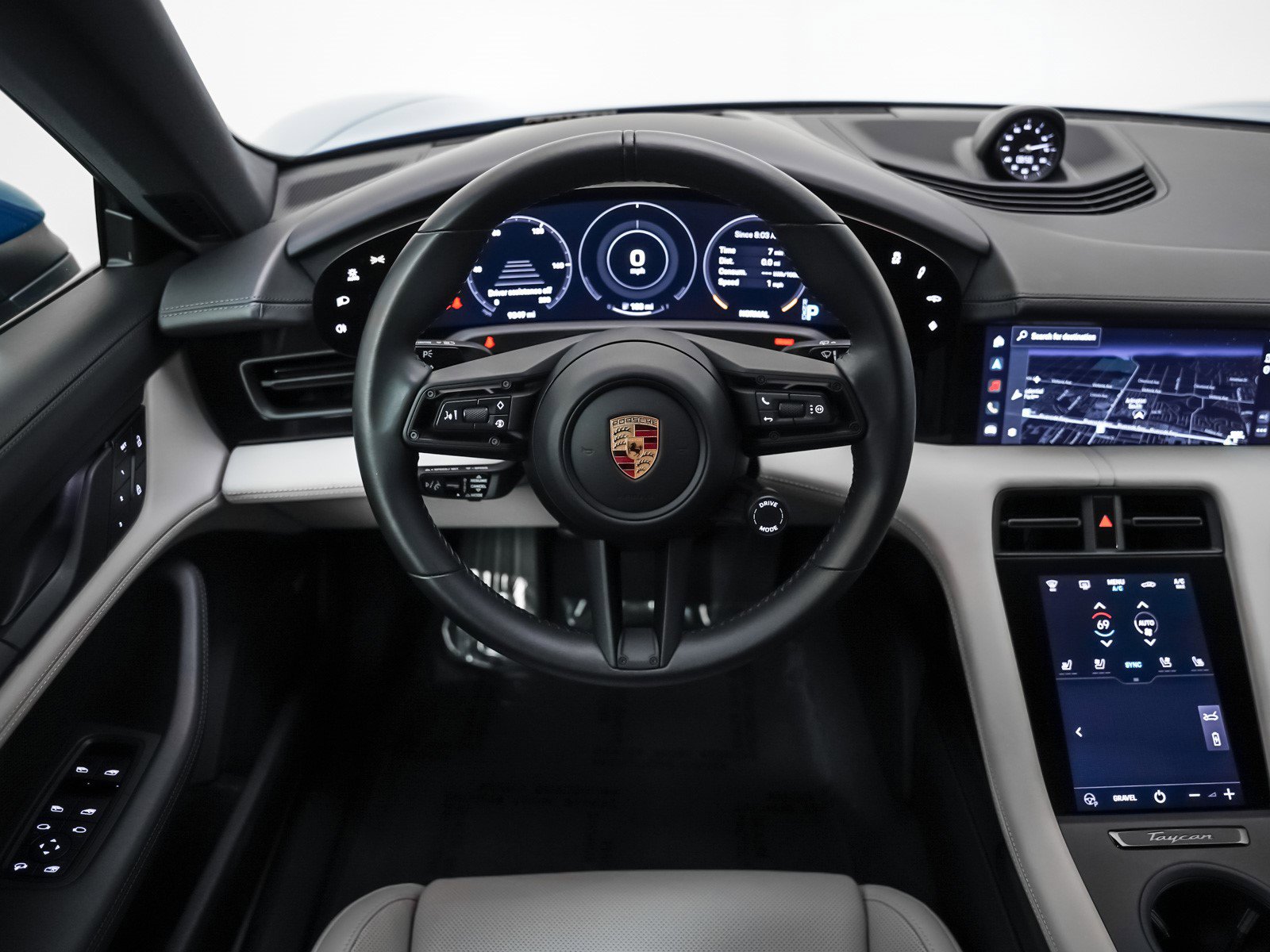 Used 2024 Porsche Taycan 4S w/ Premium Package image 15