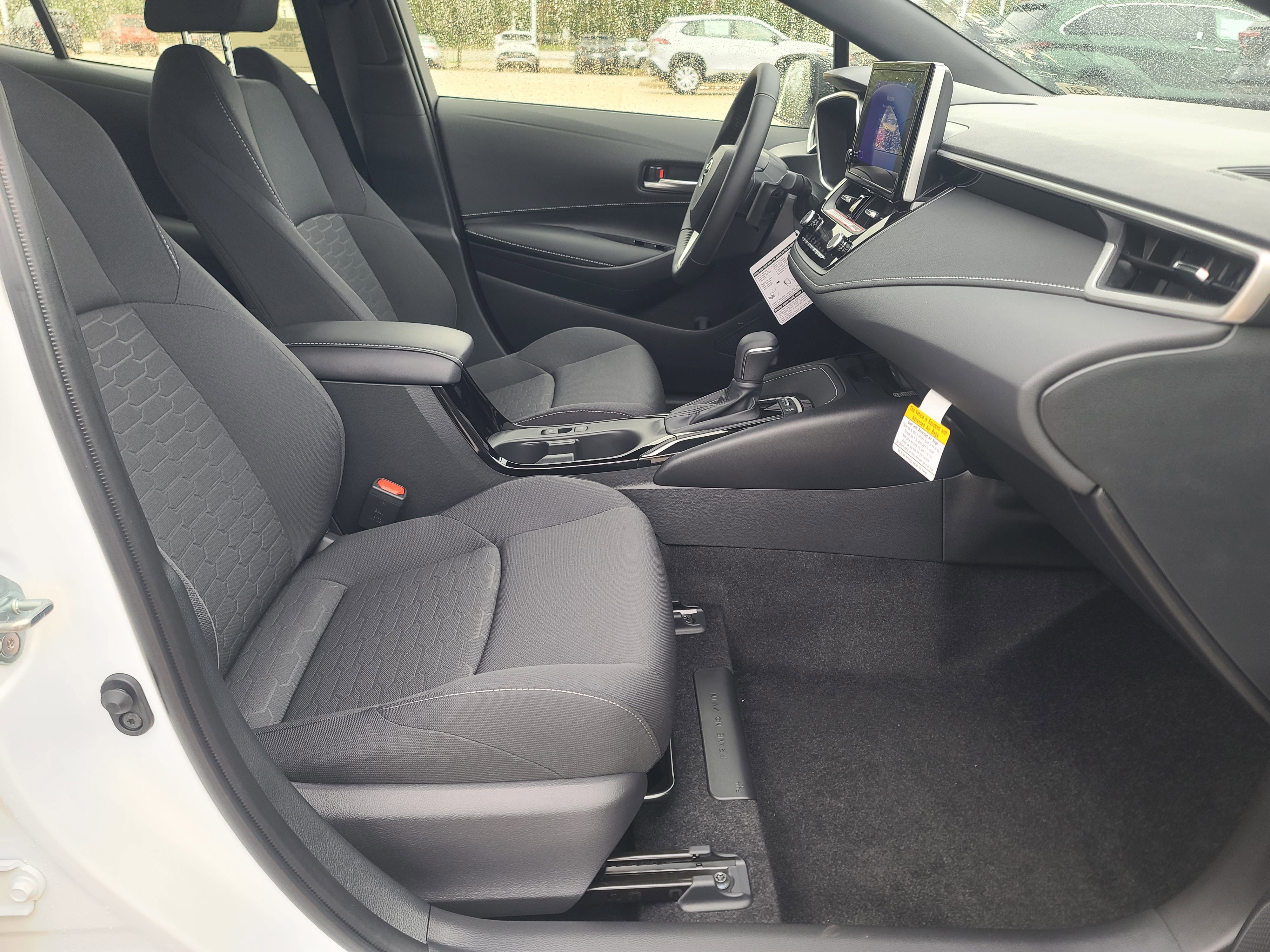 New 2025 Toyota Corolla SE image 15