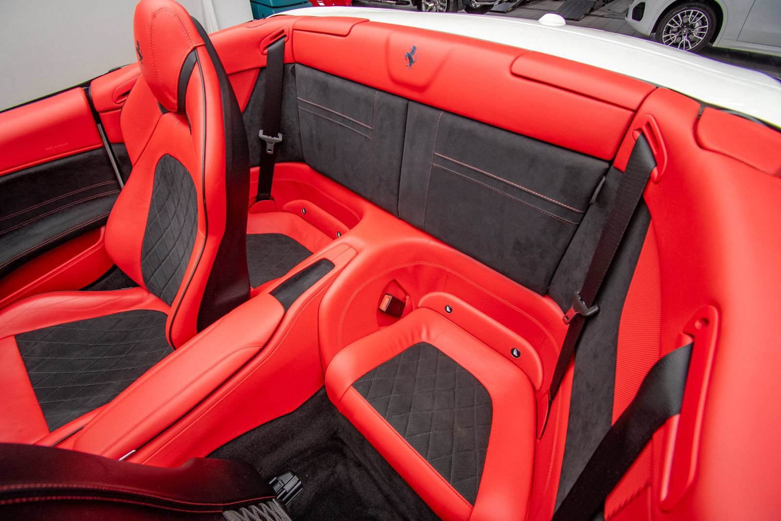 Used 2016 Ferrari California T RWD image 15