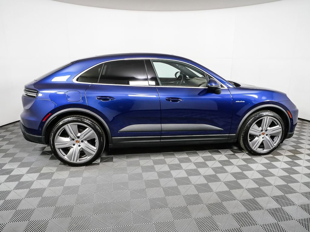 New 2026 Porsche Macan Electric image 29