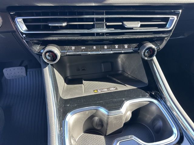 New 2026 Chevrolet Traverse RS w/ LPO, Floor Liner Package image 26