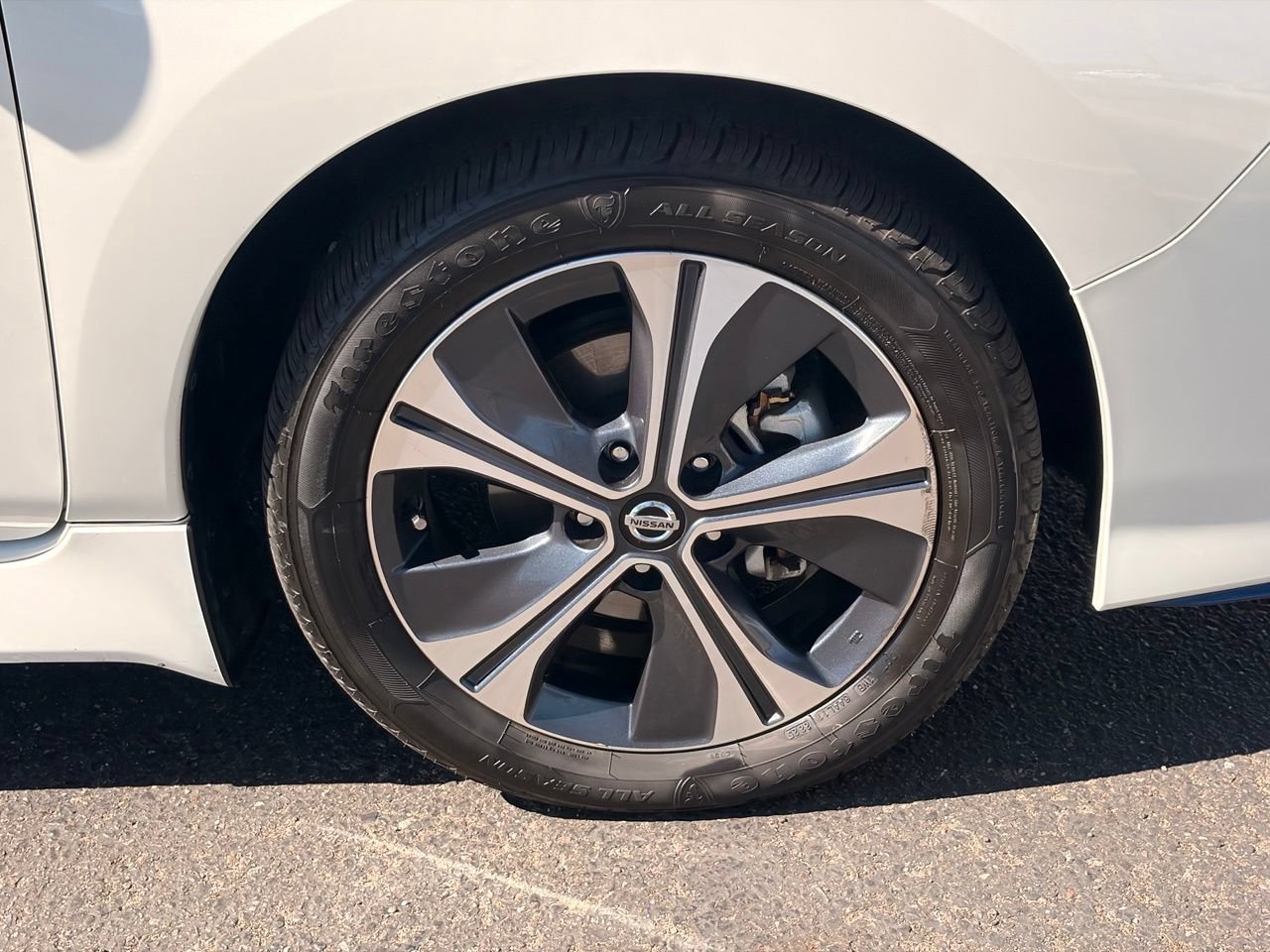 Certified 2022 Nissan Leaf SV Plus FWD image 10