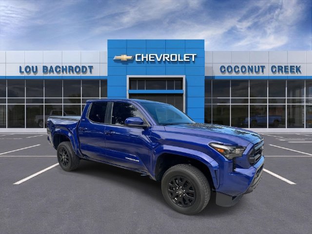 Used 2025 Toyota Tacoma SR5 RWD image 2