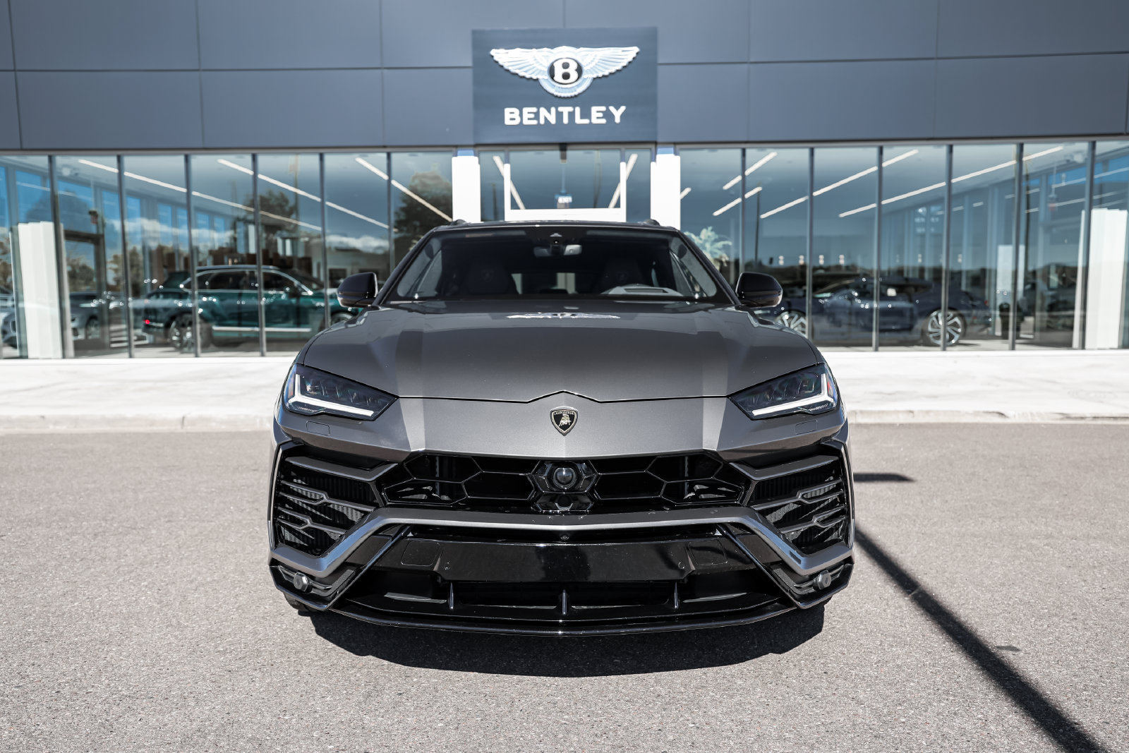 Used 2021 Lamborghini Urus AWD/4WD image 19