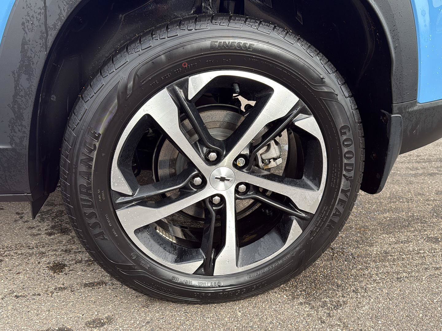 Used 2024 Chevrolet Trax RS w/ Driver Confidence Package FWD image 13