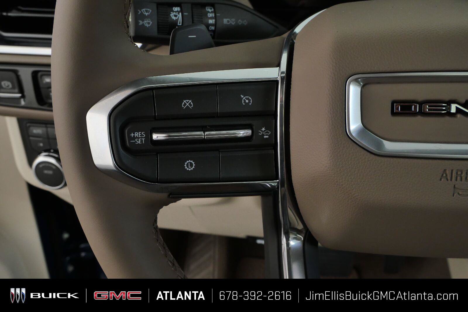New 2026 GMC Yukon Denali w/ Sun & Power Step Package AWD/4WD image 10