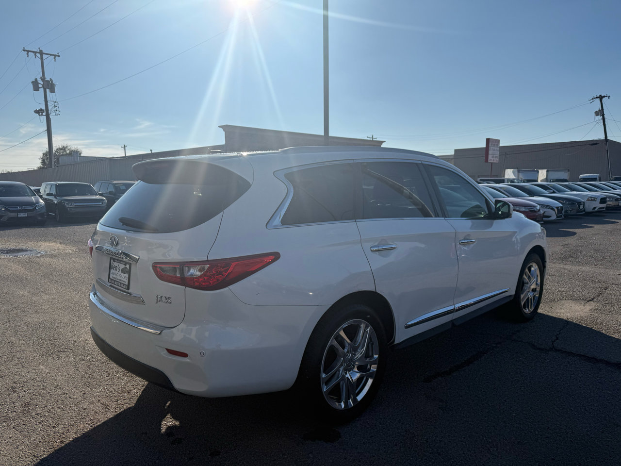 Used 2013 INFINITI JX35 AWD w/ Premium Pkg image 5