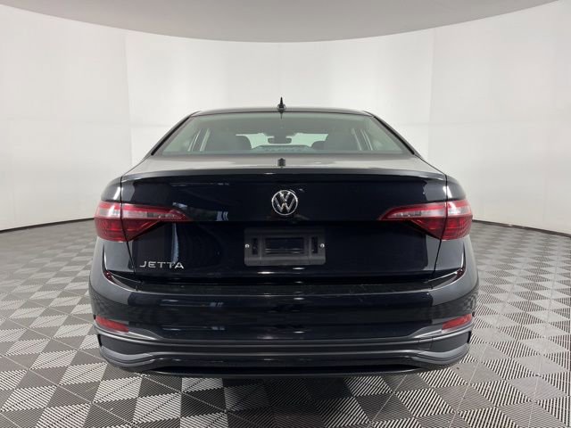 Used 2024 Volkswagen Jetta S image 9