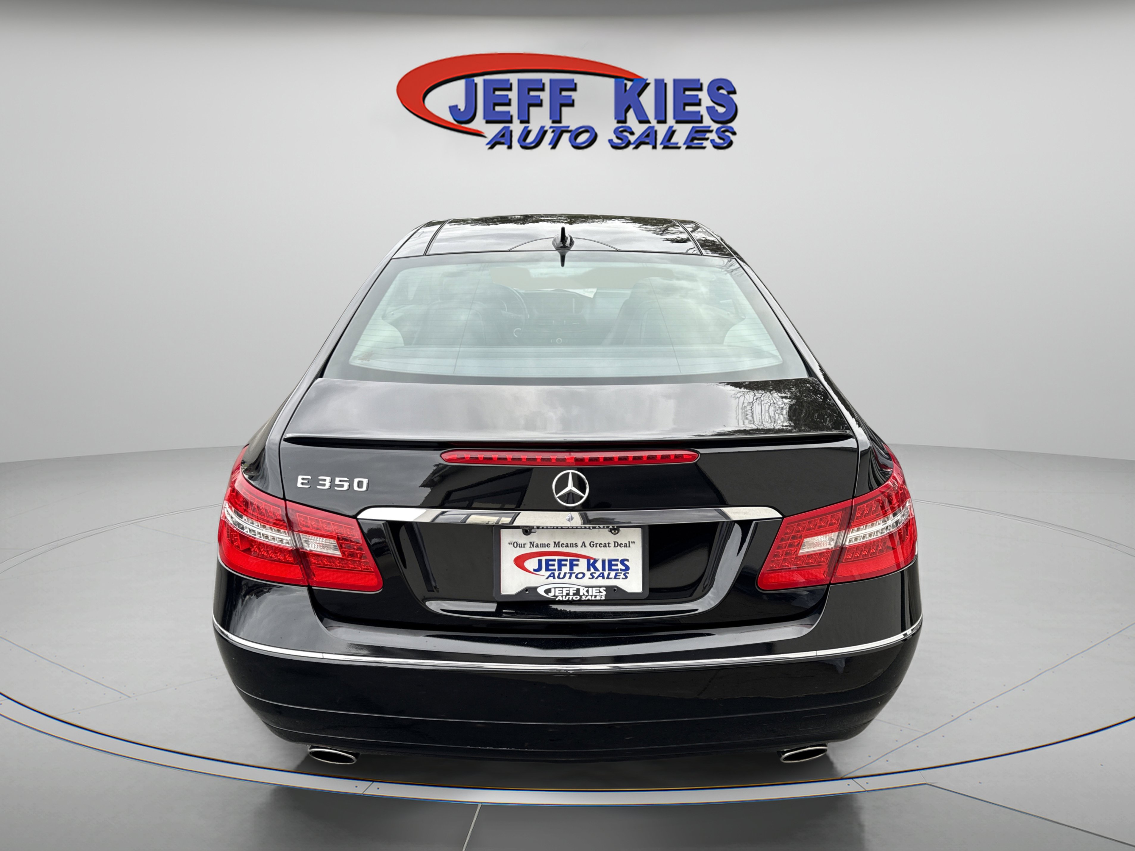 Used 2011 Mercedes-Benz E 350 Coupe image 6