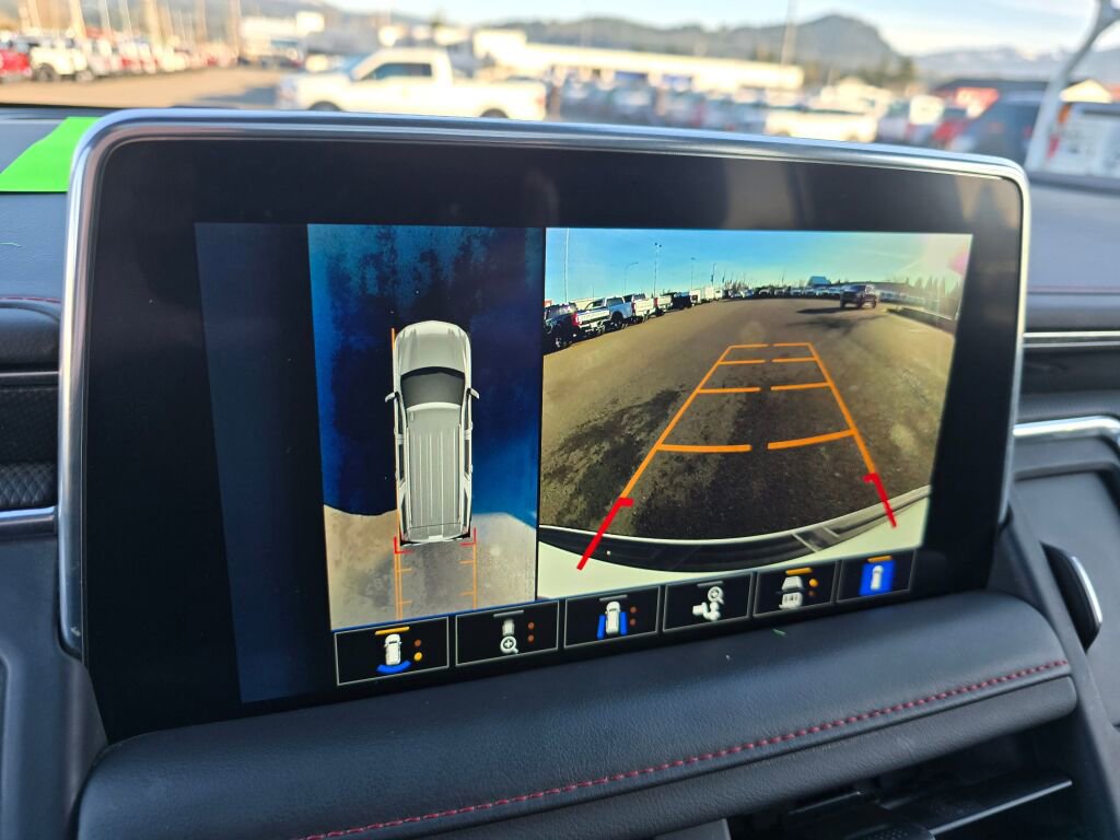 Used 2023 Chevrolet Suburban RST w/ Luxury Package image 26