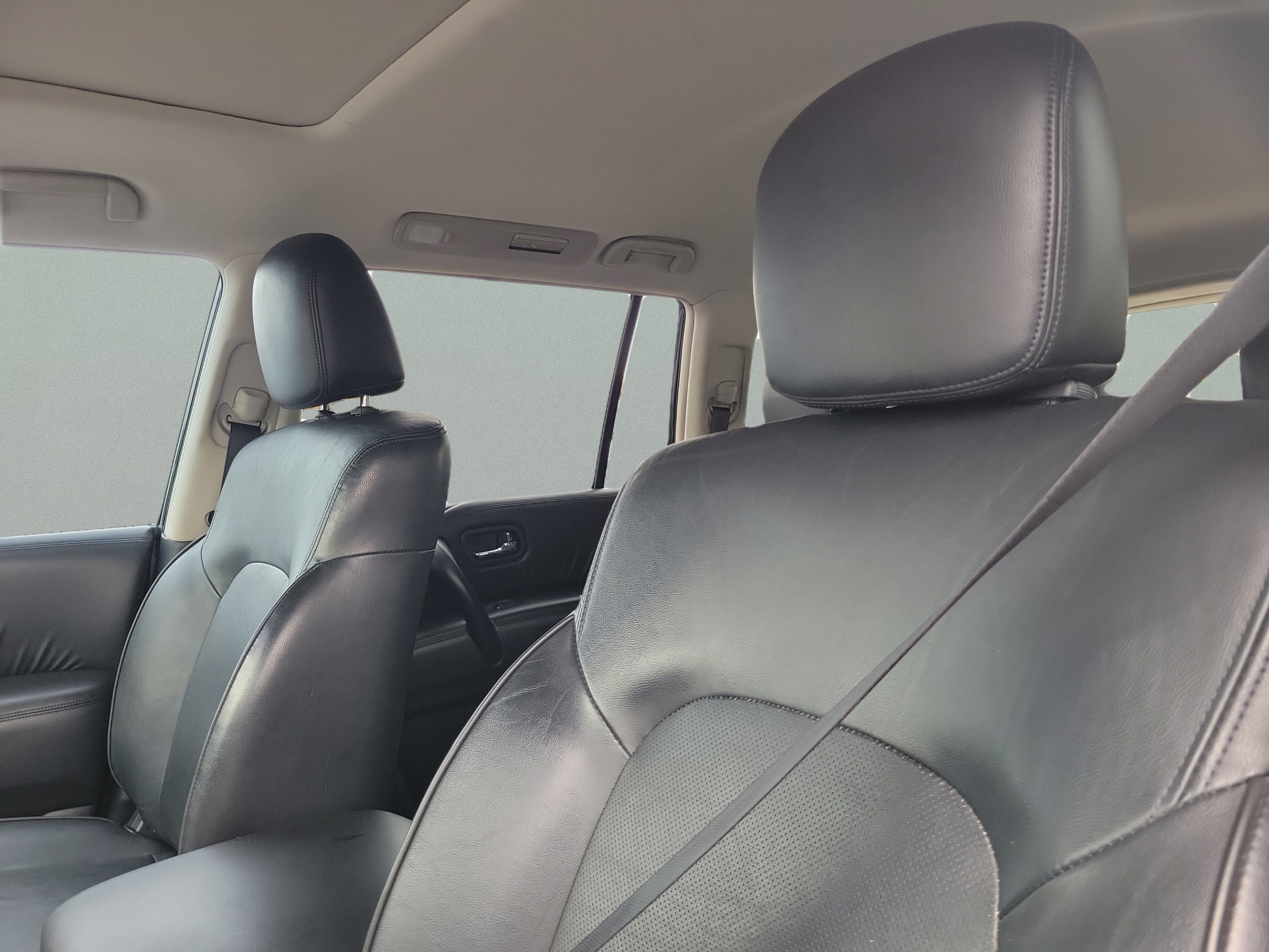 Used 2022 Nissan Armada SL RWD image 27