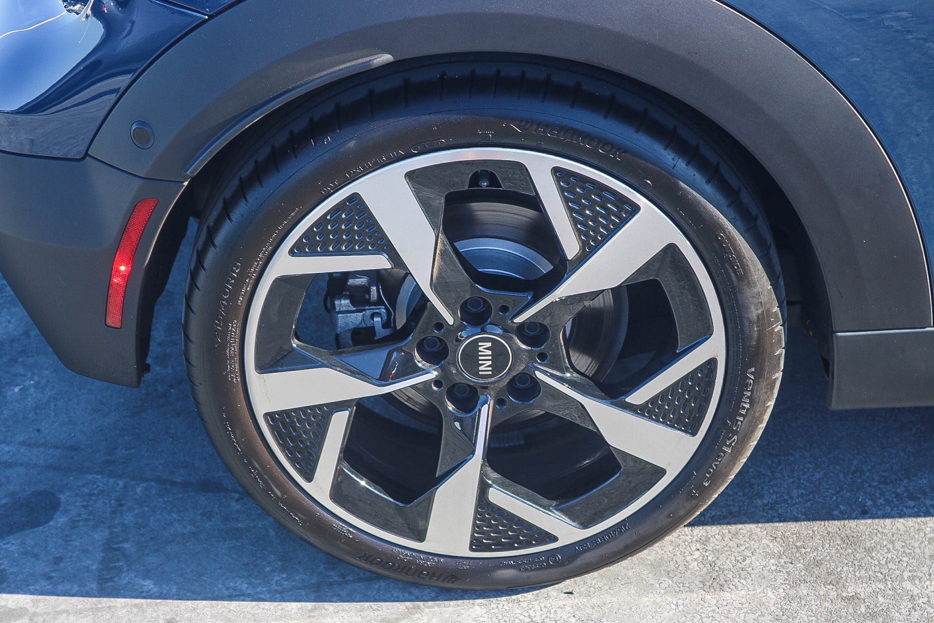 Used 2025 MINI Cooper S FWD image 13