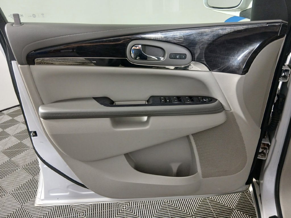 Used 2016 Buick Enclave Leather w/ Trailering Package AWD/4WD image 19