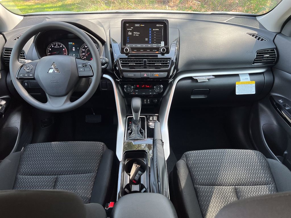 New 2026 Mitsubishi Eclipse Cross LE AWD/4WD image 25