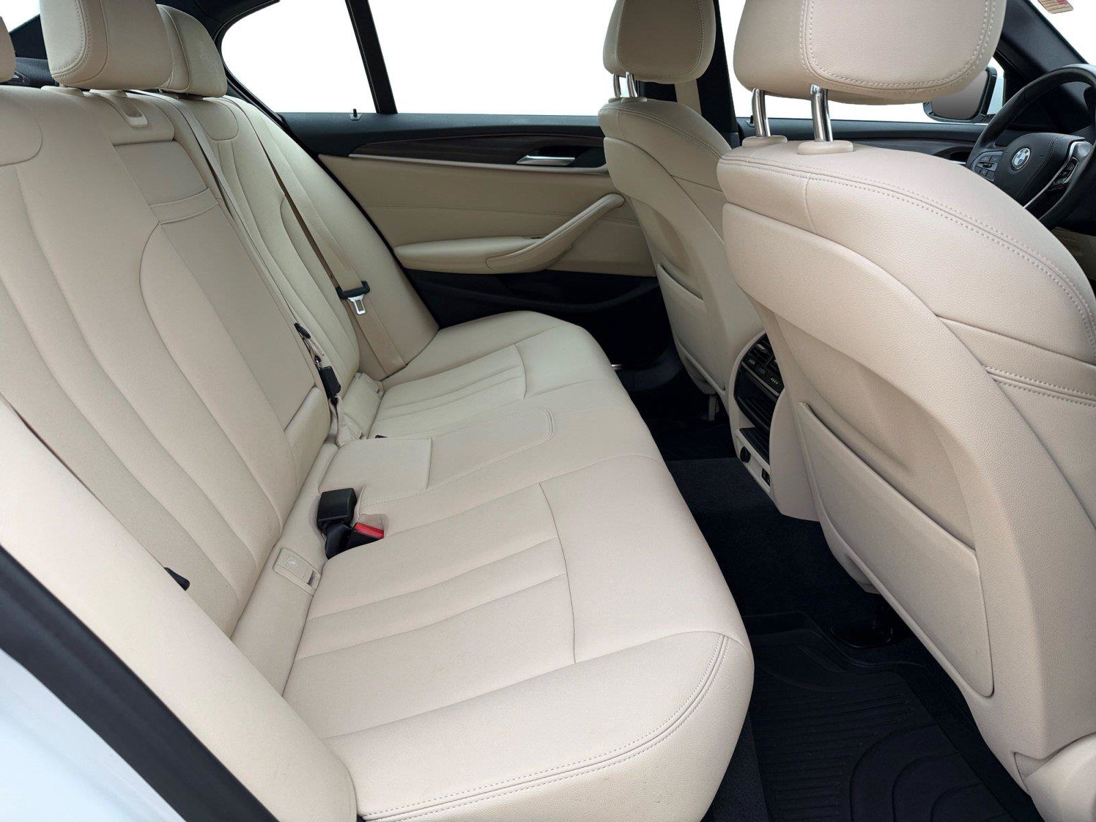 Used 2020 BMW 530i xDrive w/ Convenience Package AWD/4WD image 22