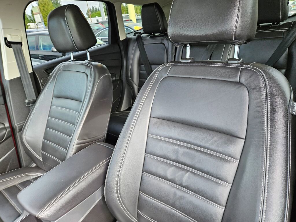 Used 2017 Ford Escape Titanium image 13