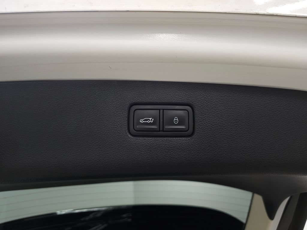 Used 2024 Genesis GV80 2.5T w/ Prestige Package AWD/4WD image 9