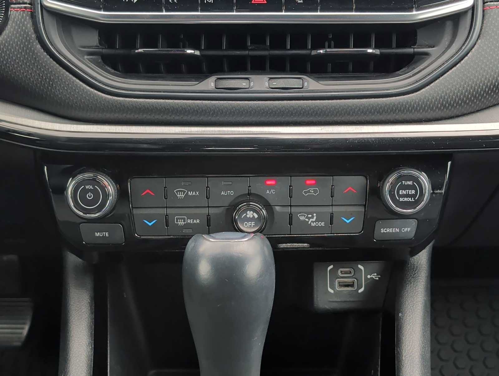Used 2023 Jeep Compass Trailhawk AWD/4WD image 15