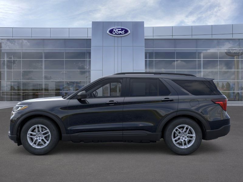 New 2026 Ford Explorer Active RWD image 3